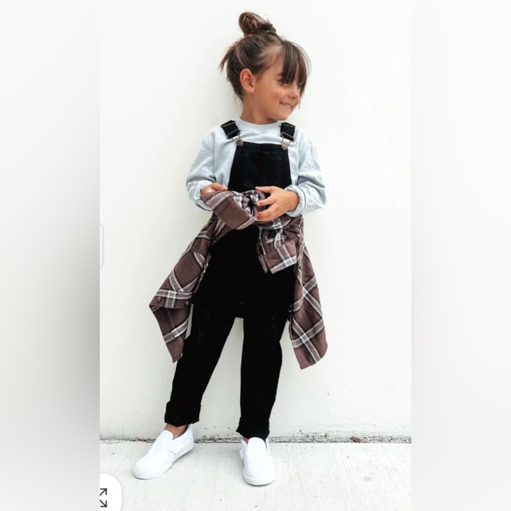 Brand new Little Bipsy distressed denim overalls size 5-6T